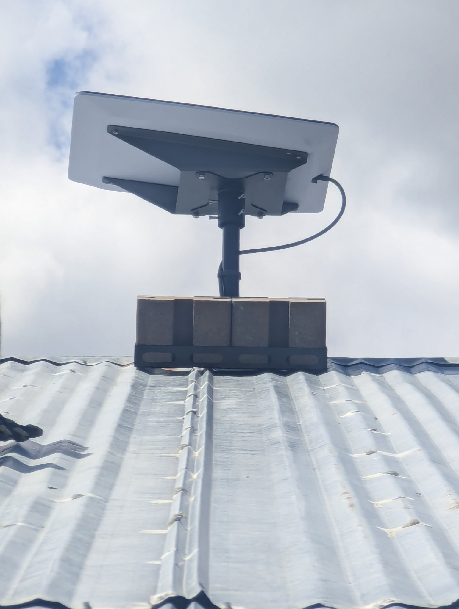 Starlink (Flat High) Performance rooftop business installation