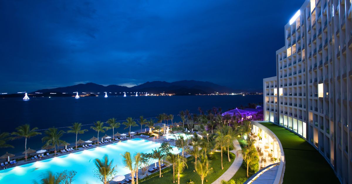 Starlink for Hotels, Motels and Hospitality Properties